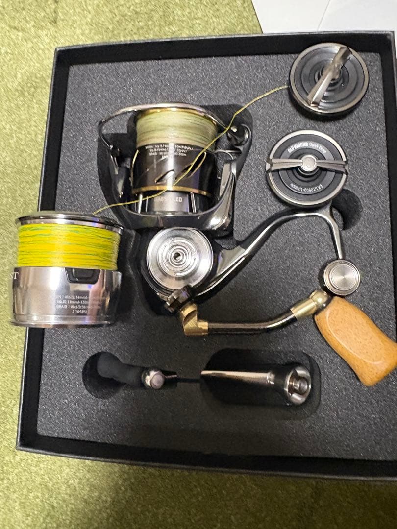 DAIWA 22 EXIST LT2500S リール