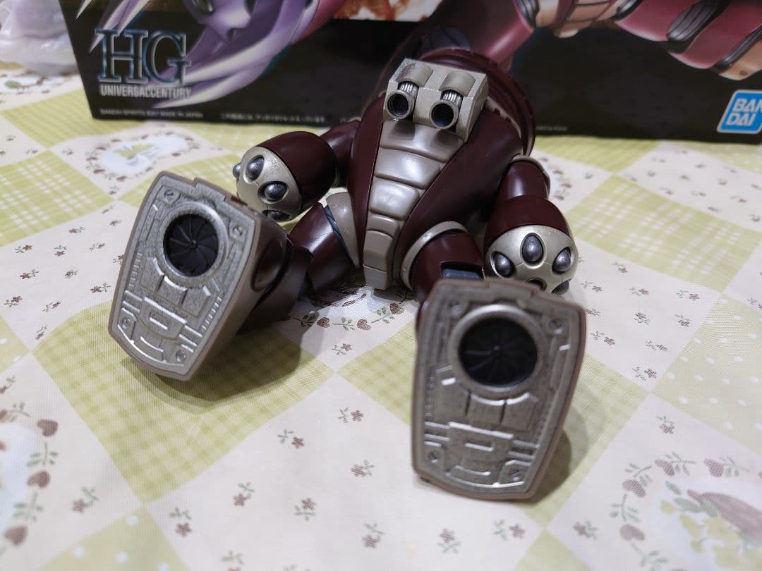 HG マイティーストライクフリーダムガンダム と戦わせたいアッガイ（ジャンク）