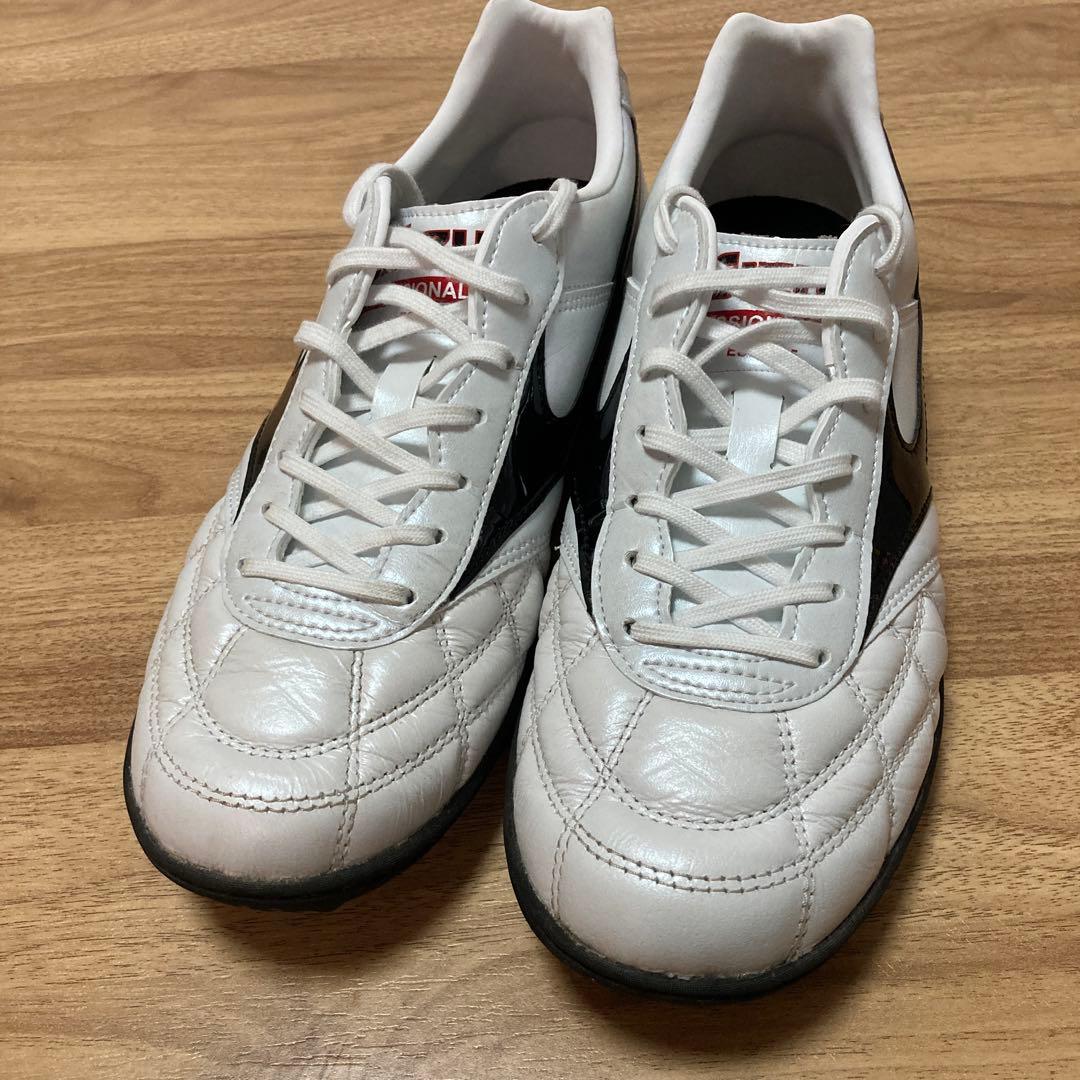 ミズノ モレリアTF 25.5cm