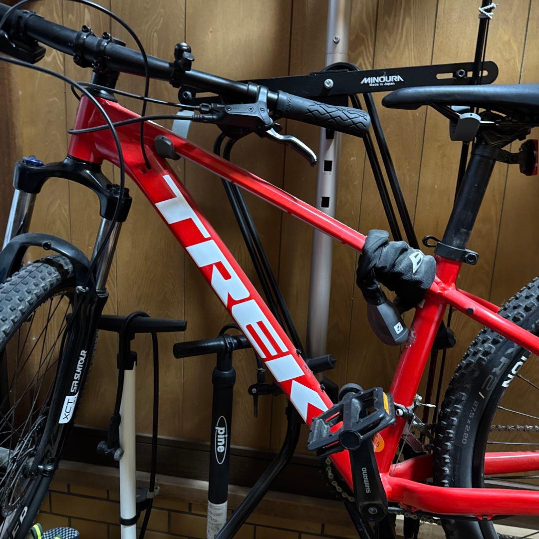 TREK マウンテンバイク レッド フレーム