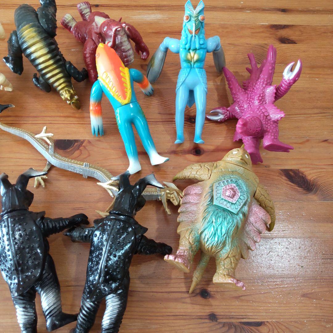 昭和ウルトラマン 　　　　　　　　　怪獣ソフビ 12体セット