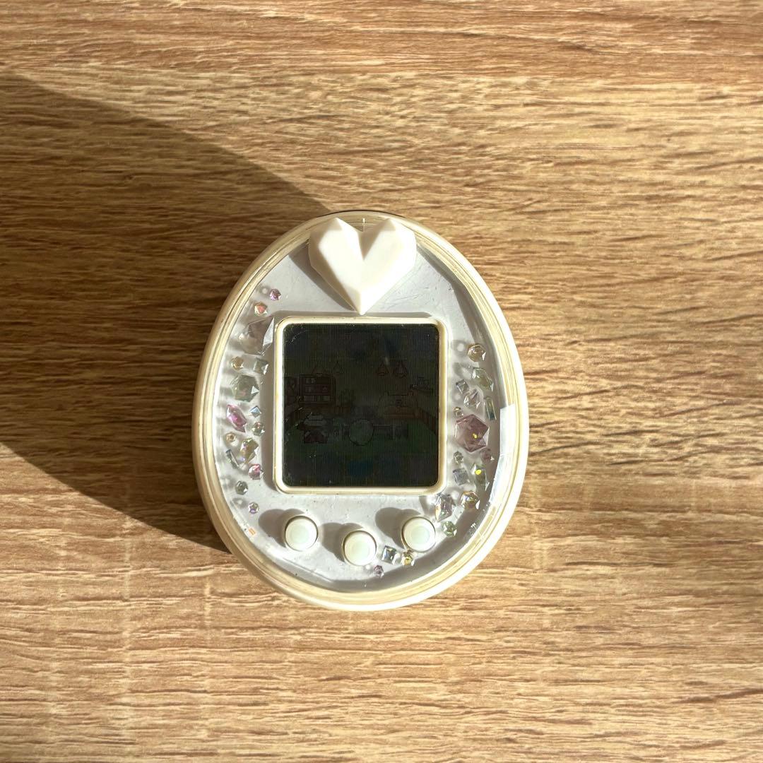 【tamagotchi p's】たまごっち ホワイト 2012年