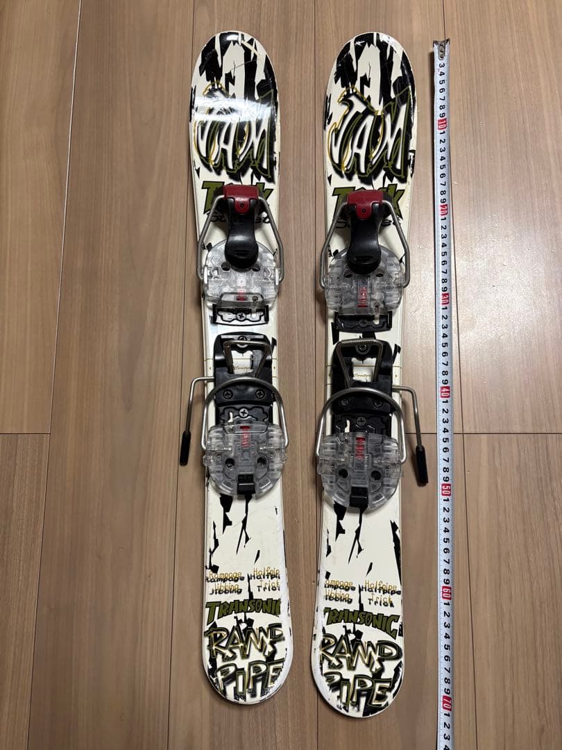Trick スキー板とキスマークブーツセット　ファンスキー　ショートスキー