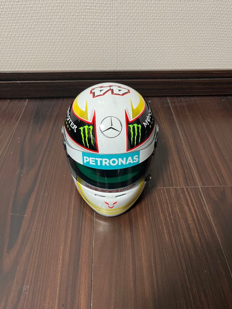 F1 Mercedes AMG ルイスハミルトン ½スケール ヘルメット