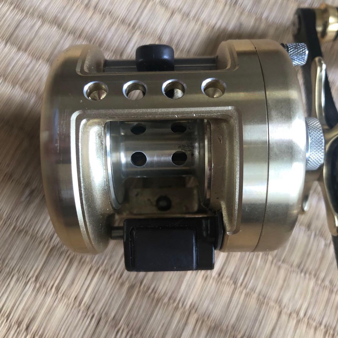 SHIMANO 100XT CALCUTTA リール