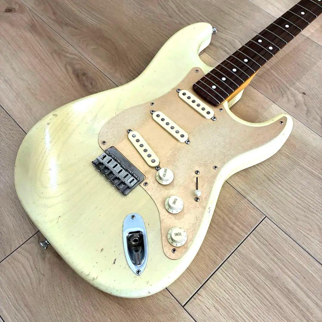 MOMOSE VST-DX カスタムオーダー ストラトキャスター 旧ロゴ