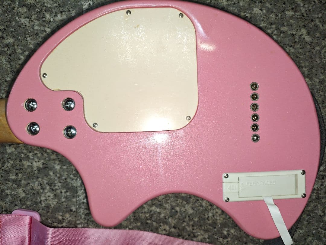 FERNANDES ZO-3 Hello Kitty エレキギター ハローキティ