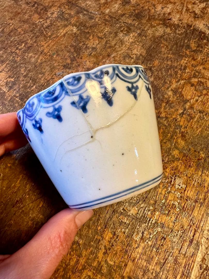 古伊万里　染付　大ぶりなそば猪口　アンティーク　古陶磁器　酒器　カフェ　参考品