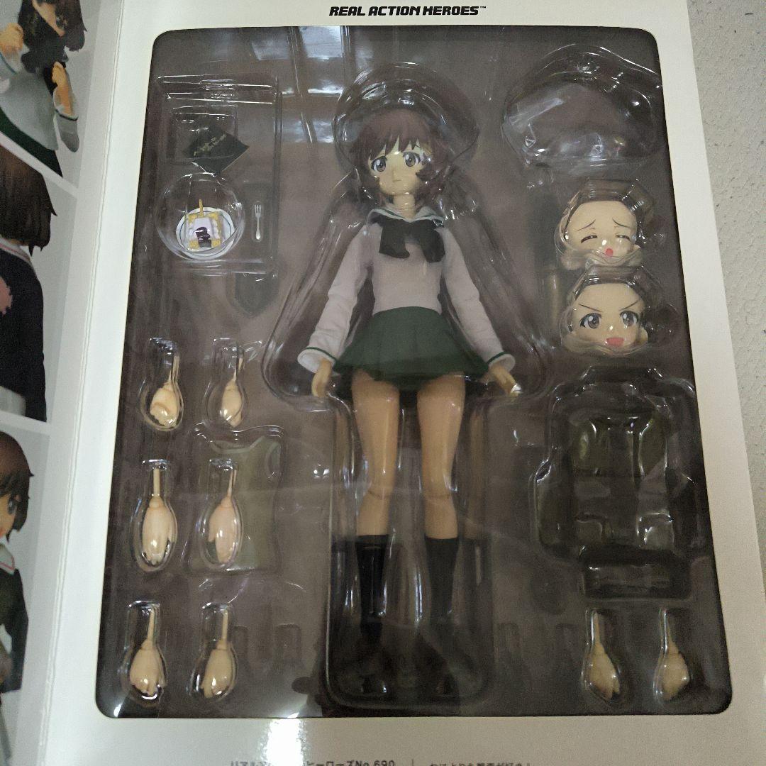 RAH 秋山優花里 ガールズ＆パンツァー フィギュア