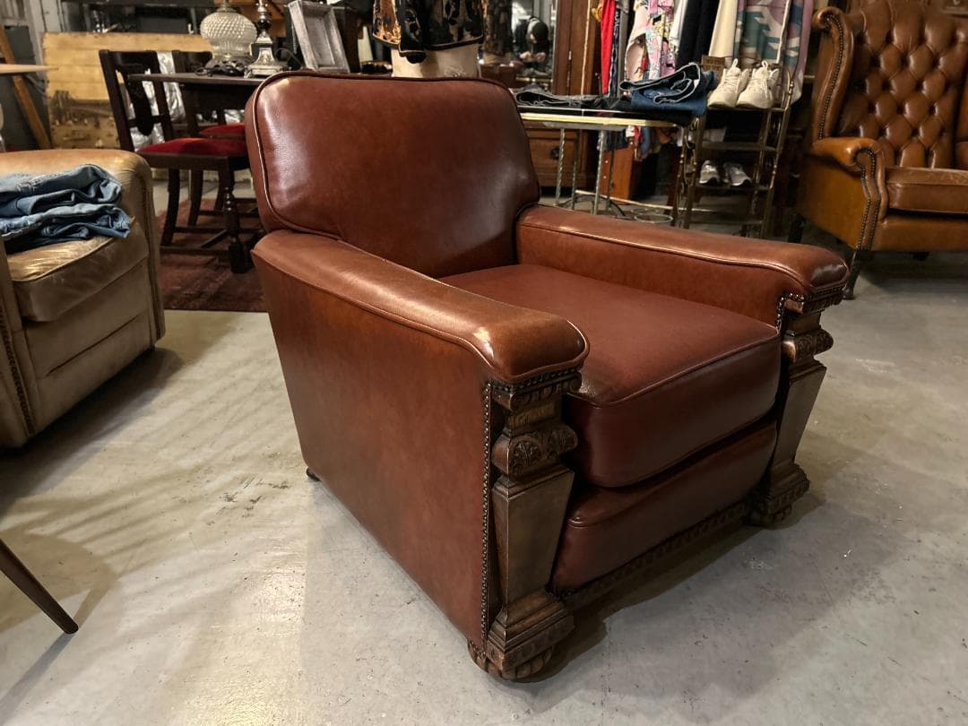 Lloyd's Antiques / ロイズ・アンティークス｜1人掛けソファ