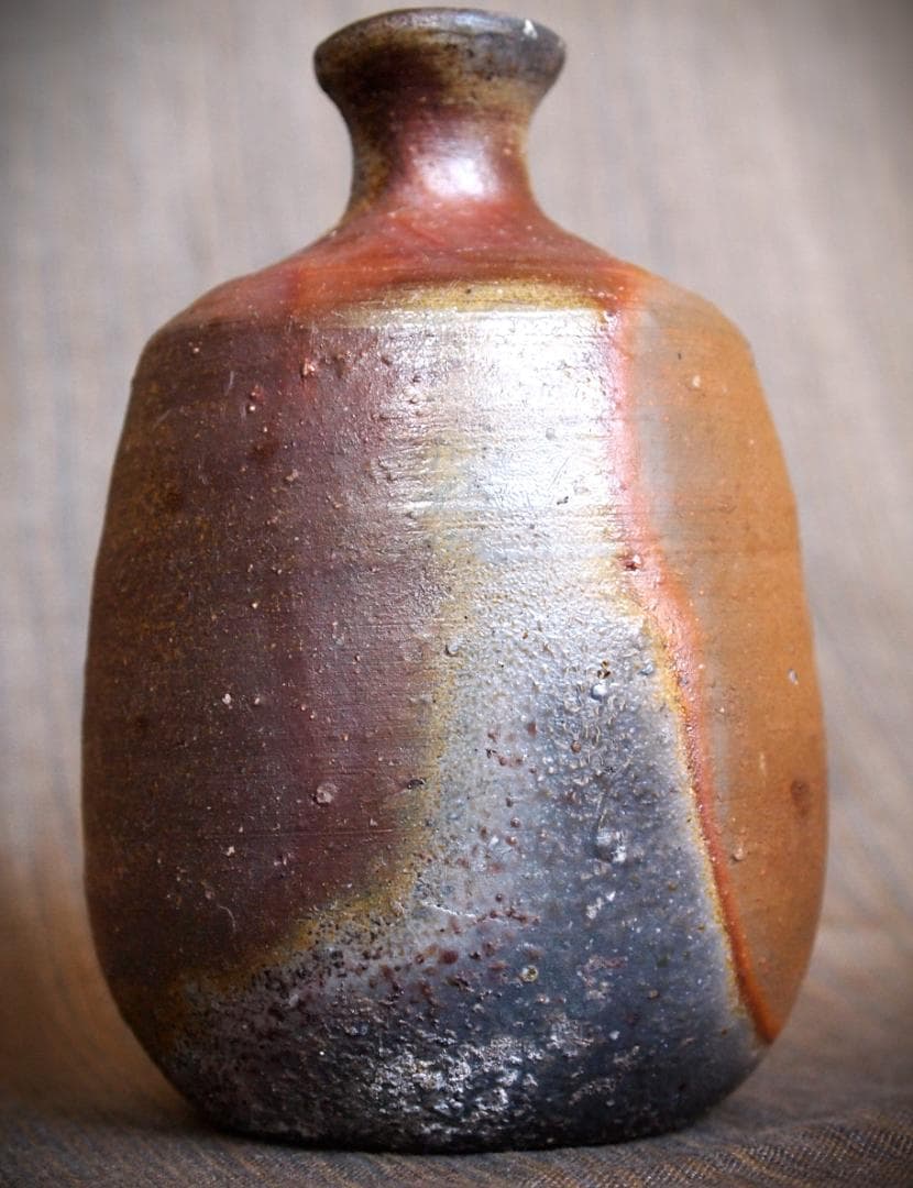 最上作★中村真【師：中村六郎・金重道明】備前（窯変）徳利★共箱