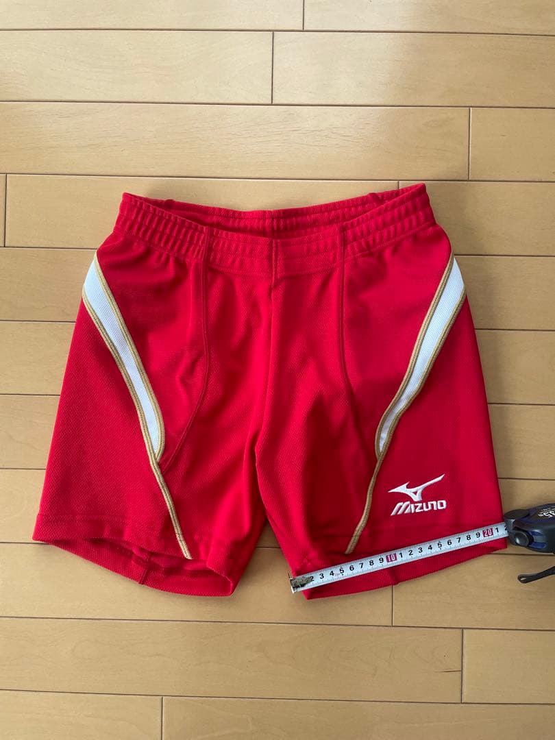 タグ付未使用品　ミズノ　Mizuno バレーボール パンツ 練習着　赤　XO