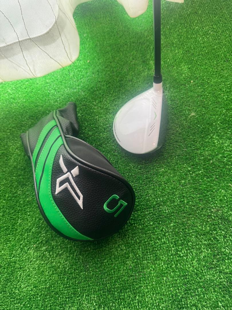 最安値！新品！希少限定ホワイトモデル ゼクシオ エックス 5W XXIO X