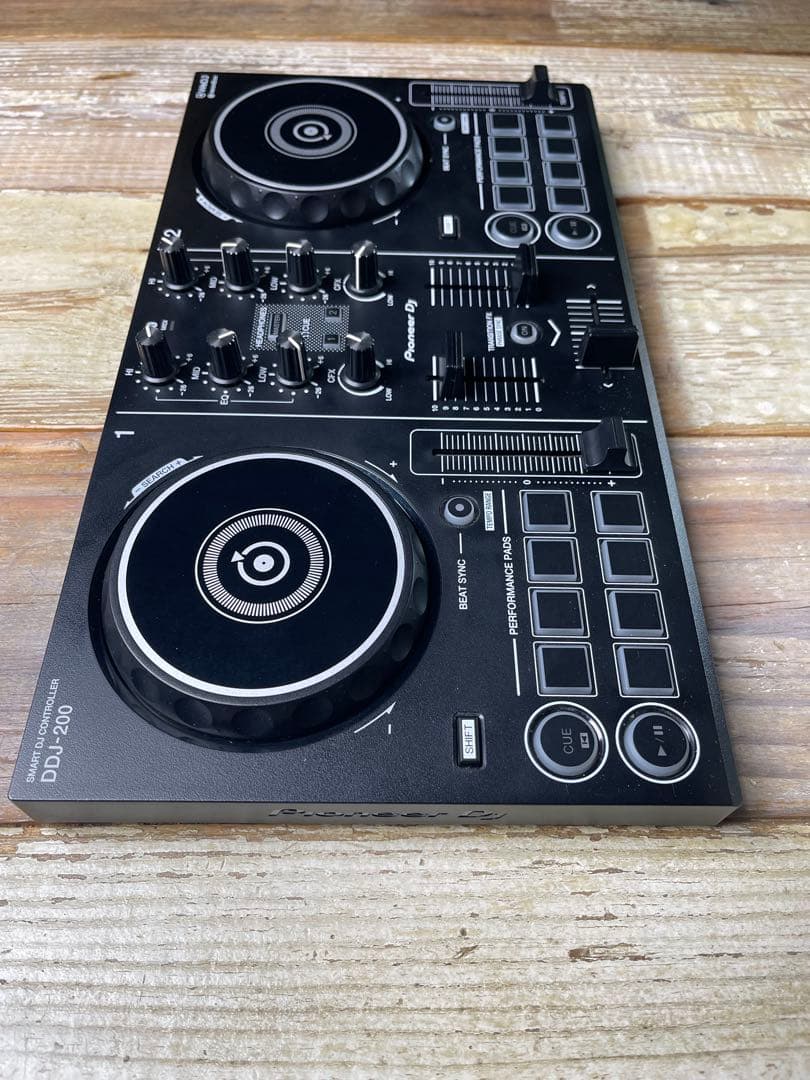 ボ*ん様 Pioneer DJ DDJ-200 スマートDJコントローラー【未使