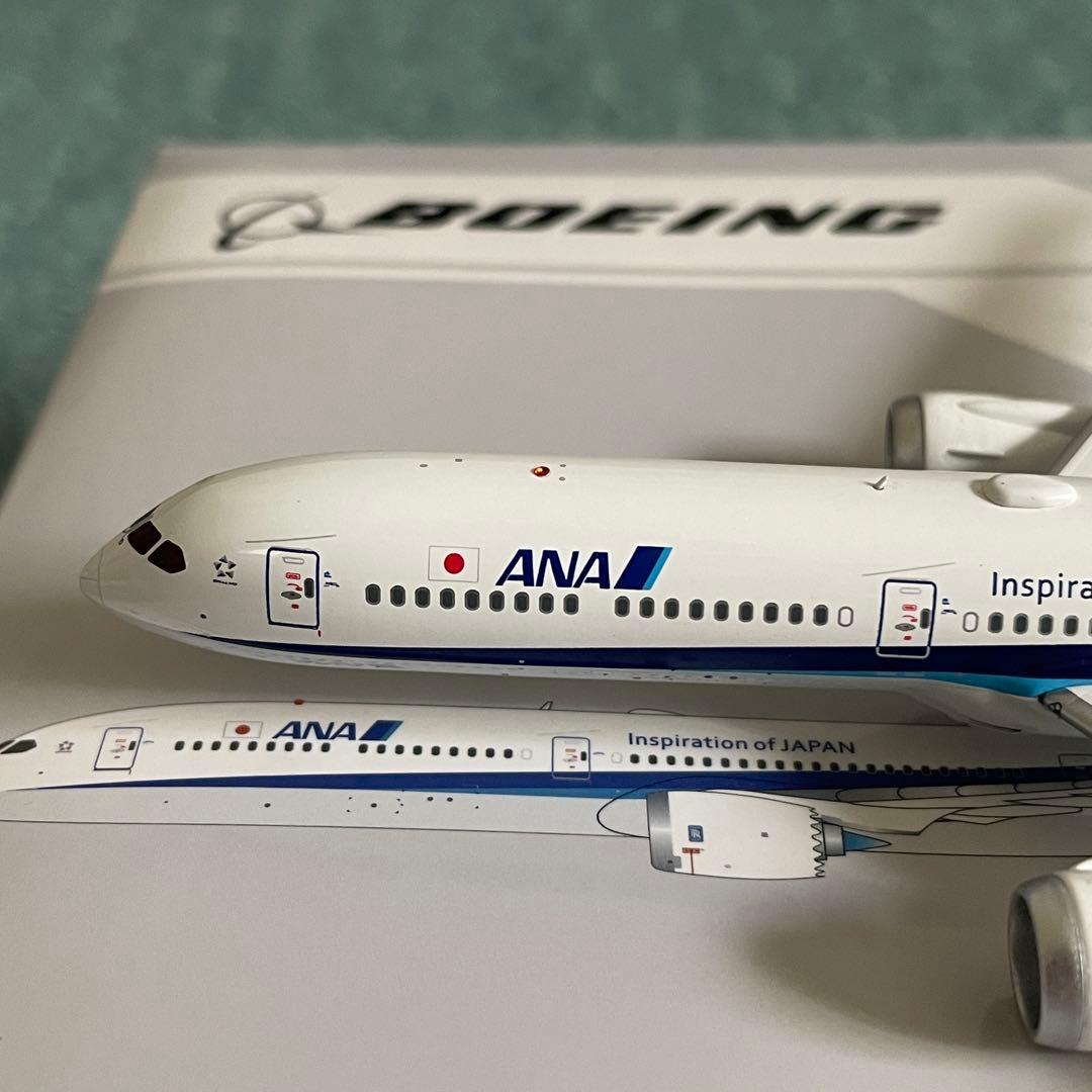 ANA 787-10 全日空 JA900A av スタンド付き 1:400