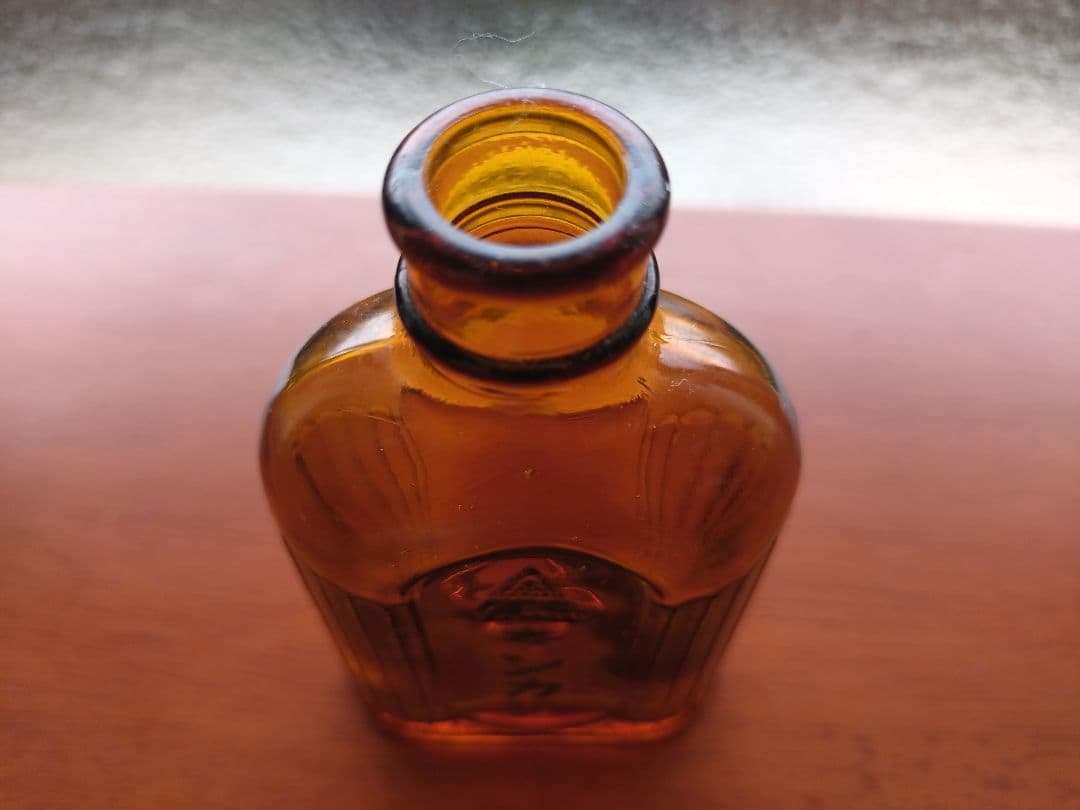 金冠堂　キンカン　レトロ瓶