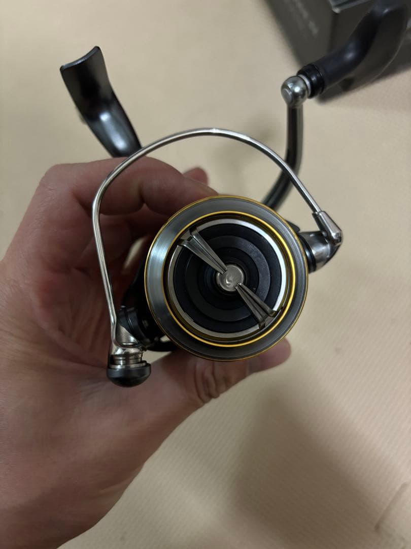 DAIWAairity pclt3000xh スピニングリール ブラックゴールド