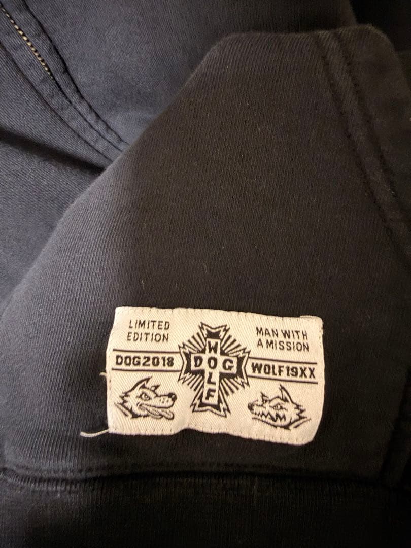 MAN WITH A MISSION 限定版フーディ