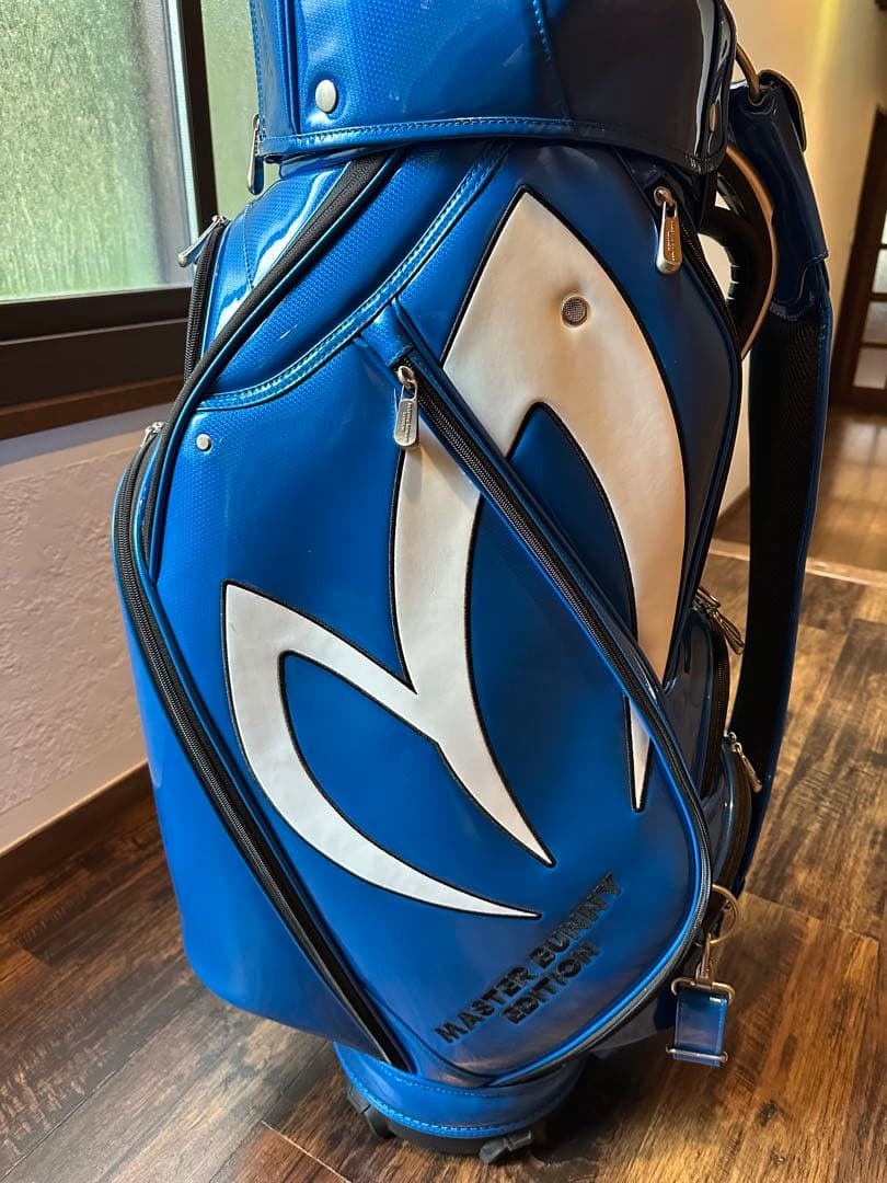 特別値下げ！美品MASTER BUNNY EDITION ゴルフバッグ 青