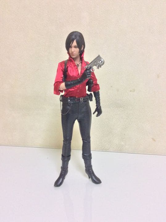 hottoys biohazard 1／6 フィギュア　エイダ　ミリタリー　銃