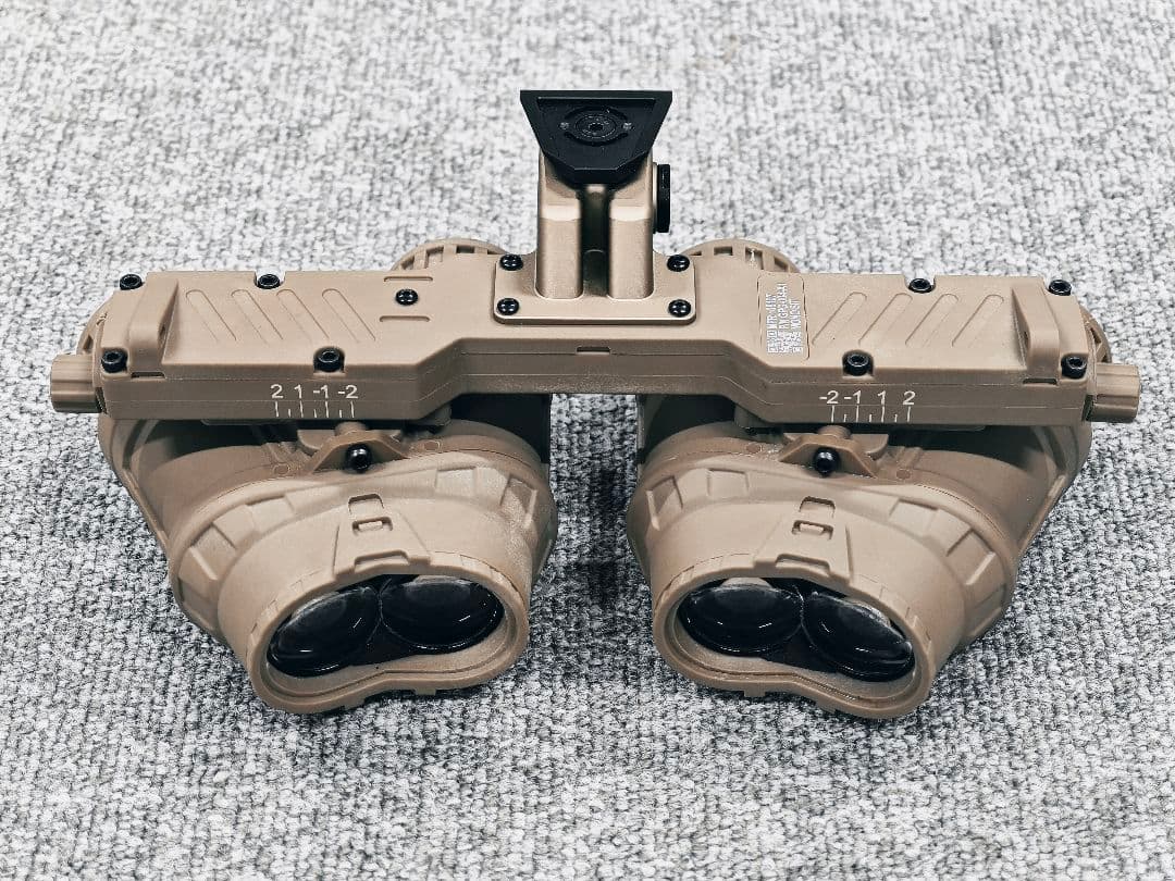 四眼デジタルナイトビジョン