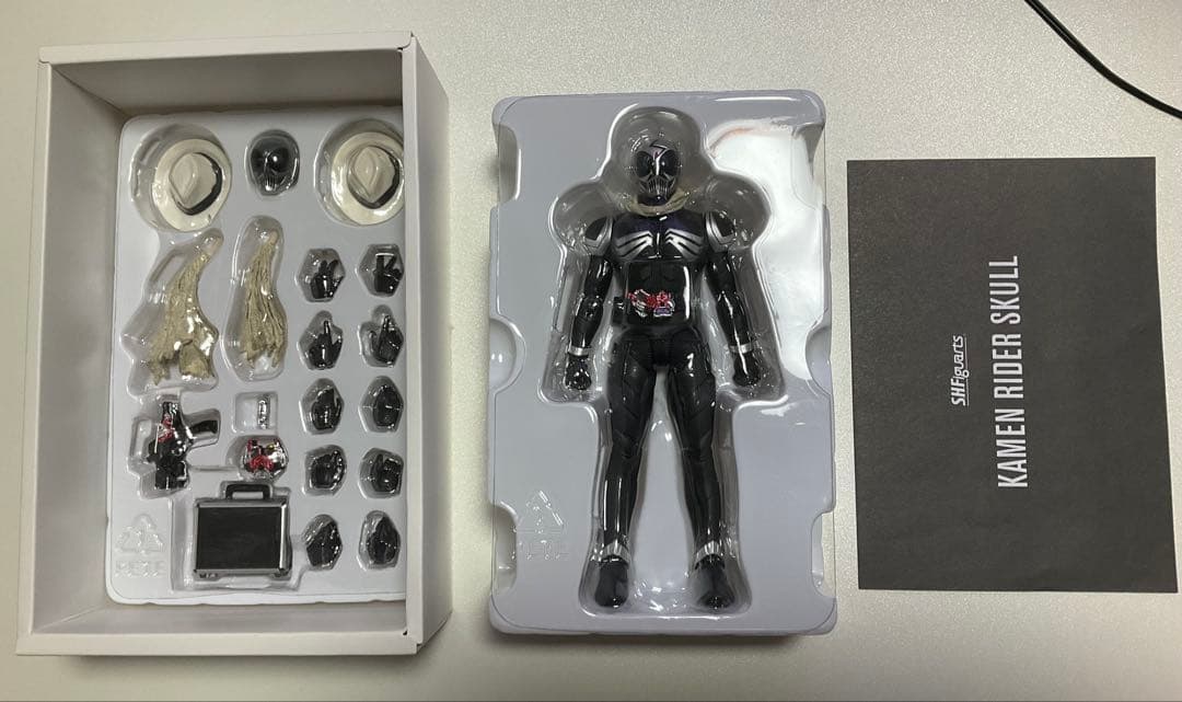 【中古品】S.H.Figuarts（真骨彫製法） 仮面ライダースカル