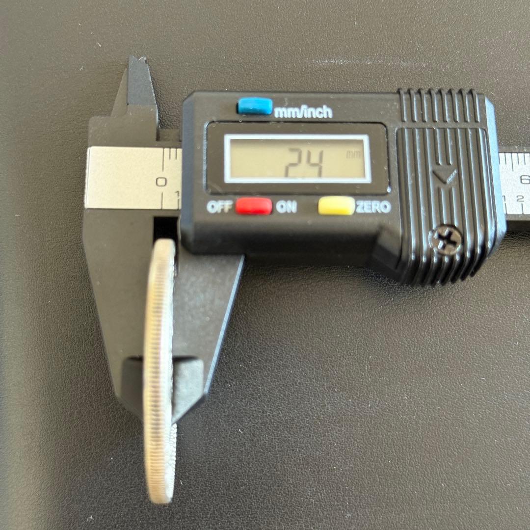 一圓　一円銀貨　明治26年　古銭