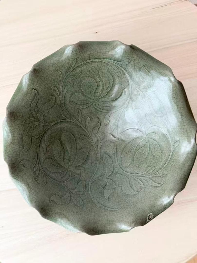 アンティーク 時代不明耀州窯刻花鉢陶磁器 中国 古玩