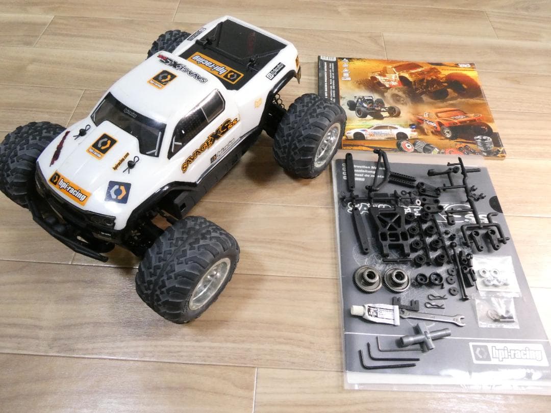 【お値下げ】HPI サベージXS SS 　EPカー　モンスタートラック