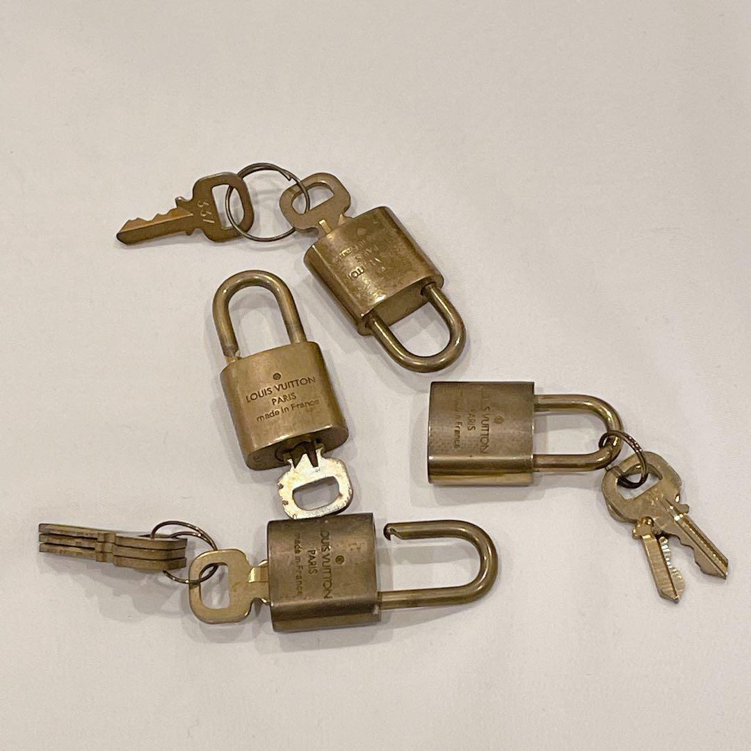 ルイ・ヴィトン 南京錠 4個セット