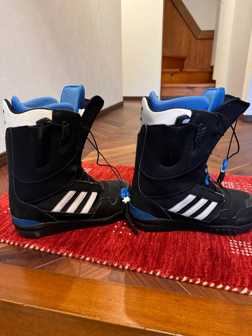 adidas スノーボードブーツ