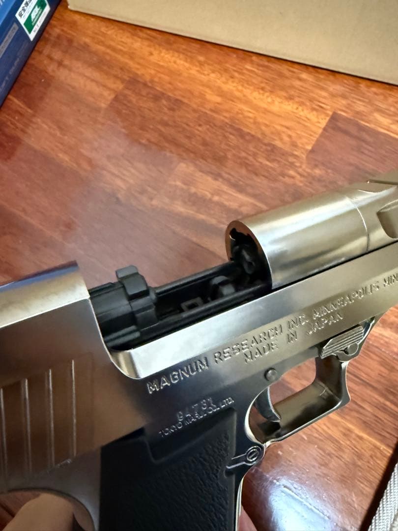 東京マルイ　デザートイーグル　ステンレスモデル