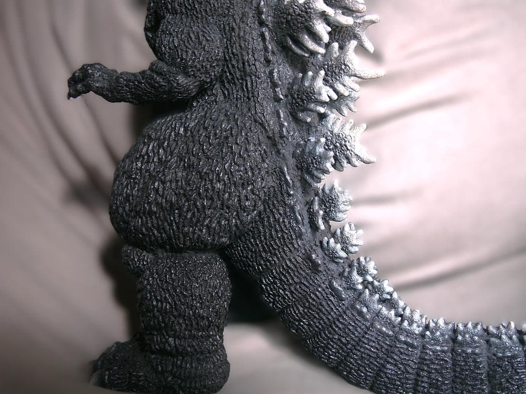 ゴジラ フィギュア