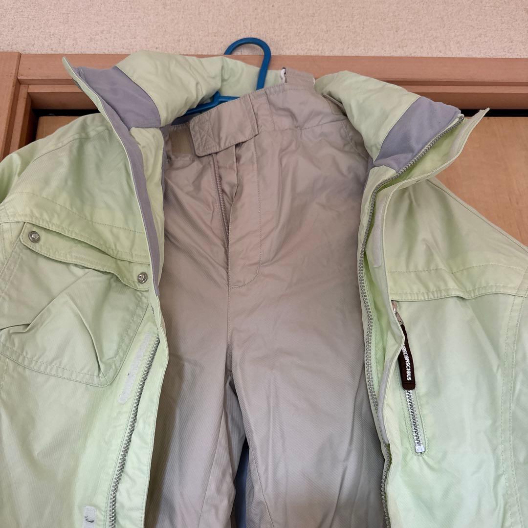 美品　 スノーボードウェア上下セット 160Y 薄緑