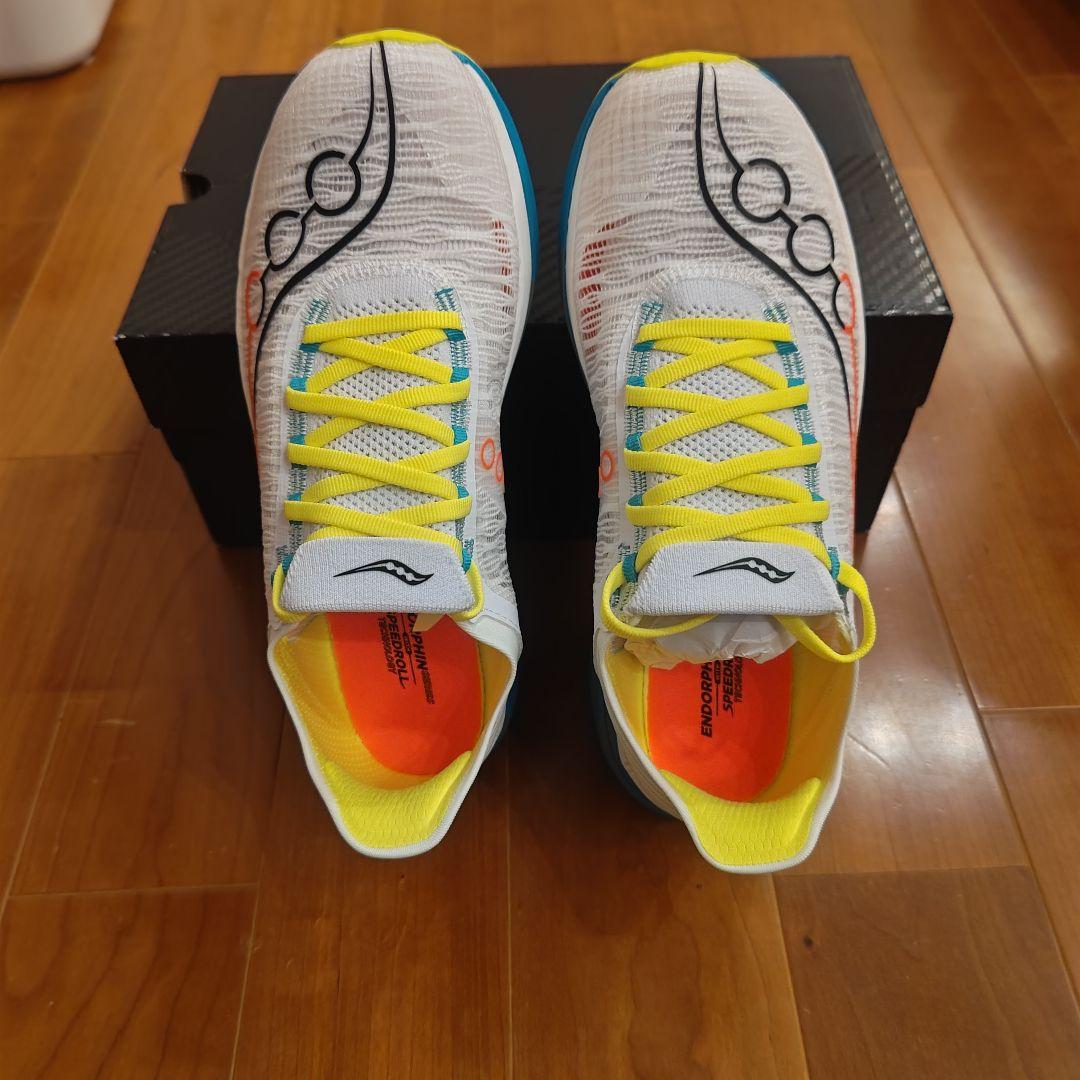 【27.0cm 新品】 サッカニー エンドルフィン エリート2 ランニング