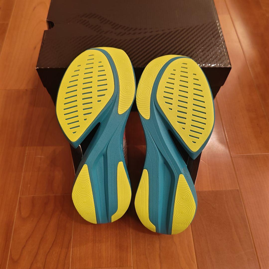 【27.0cm 新品】 サッカニー エンドルフィン エリート2 ランニング