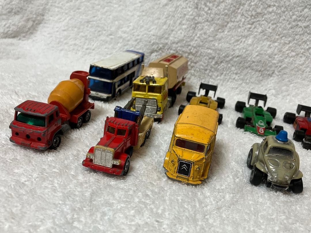 ミニカーまとめた19台