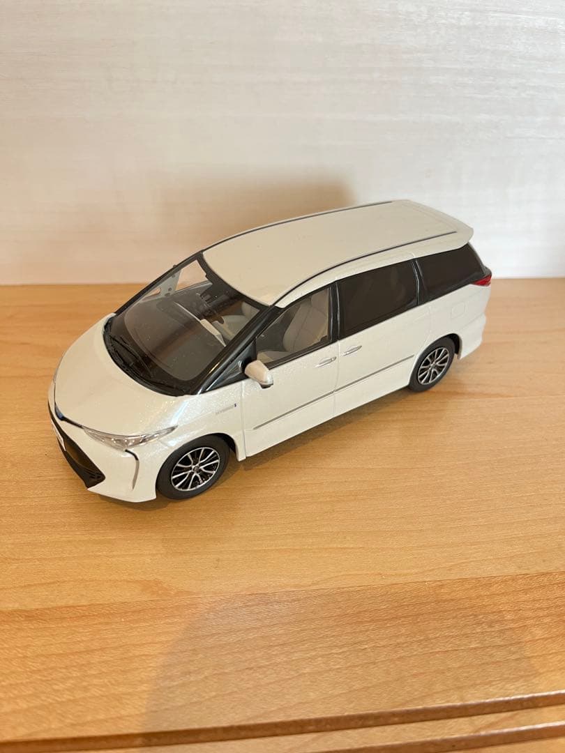 1/30 トヨタ エスティマ ハイブリッド 非売品 カラーサンプル ミニカー