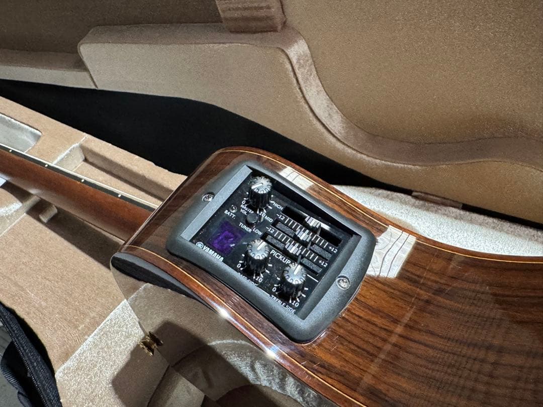 N*C様 YAMAHA NTX1200R クラシックギター　エレガット