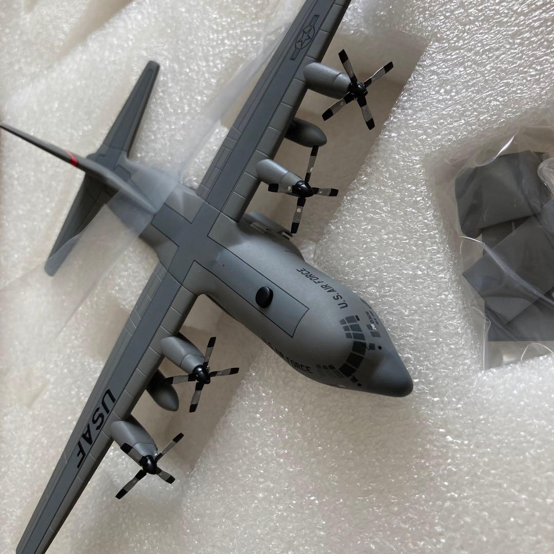 【即購入ok!!】アメリカ空軍 C-130 1/200 新品未使用
