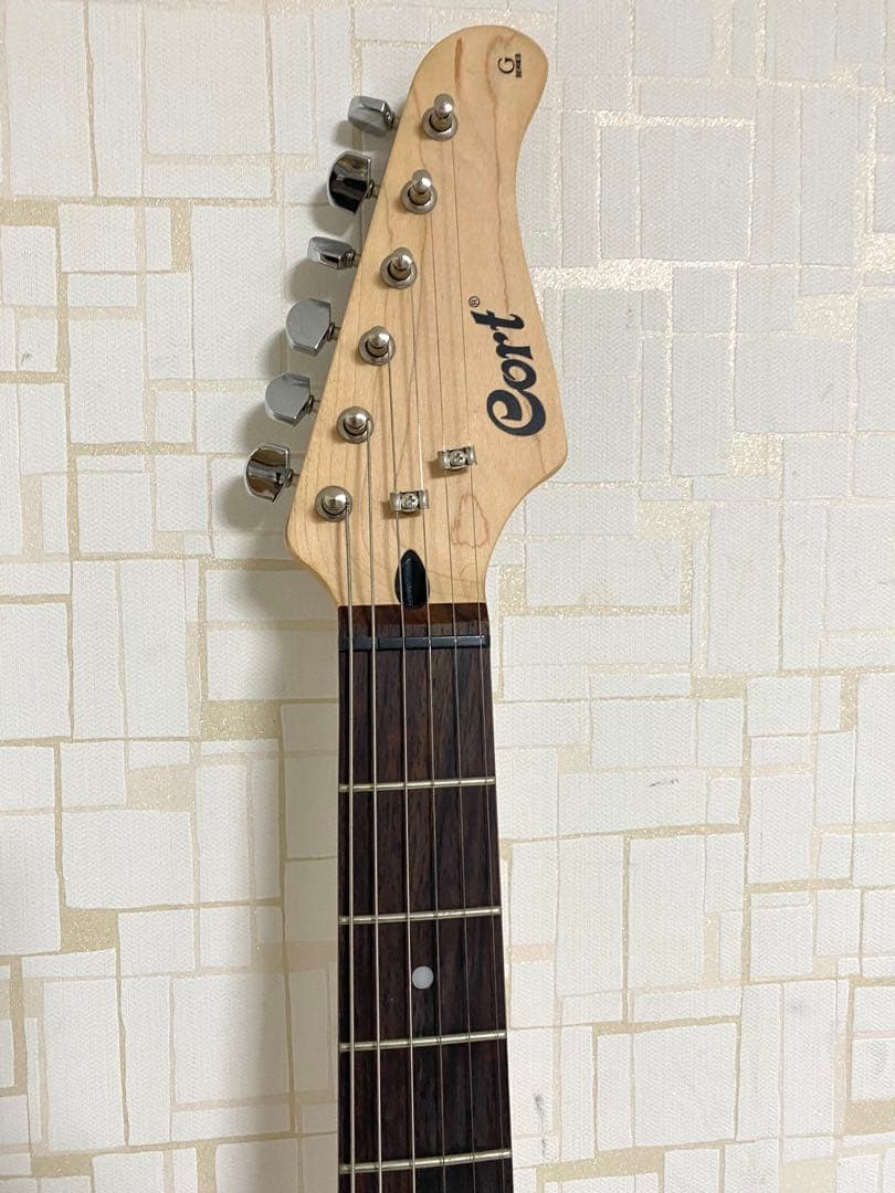 Cort エレキギター レッド Ｇ110