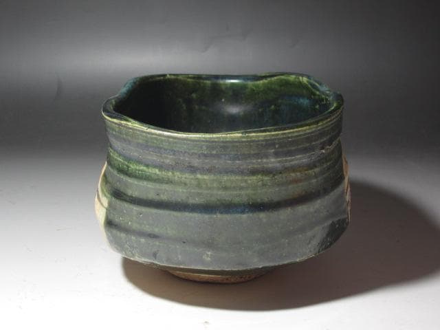 【セール】★　加藤卓男　織部茶碗　味わい深い一品です★x351