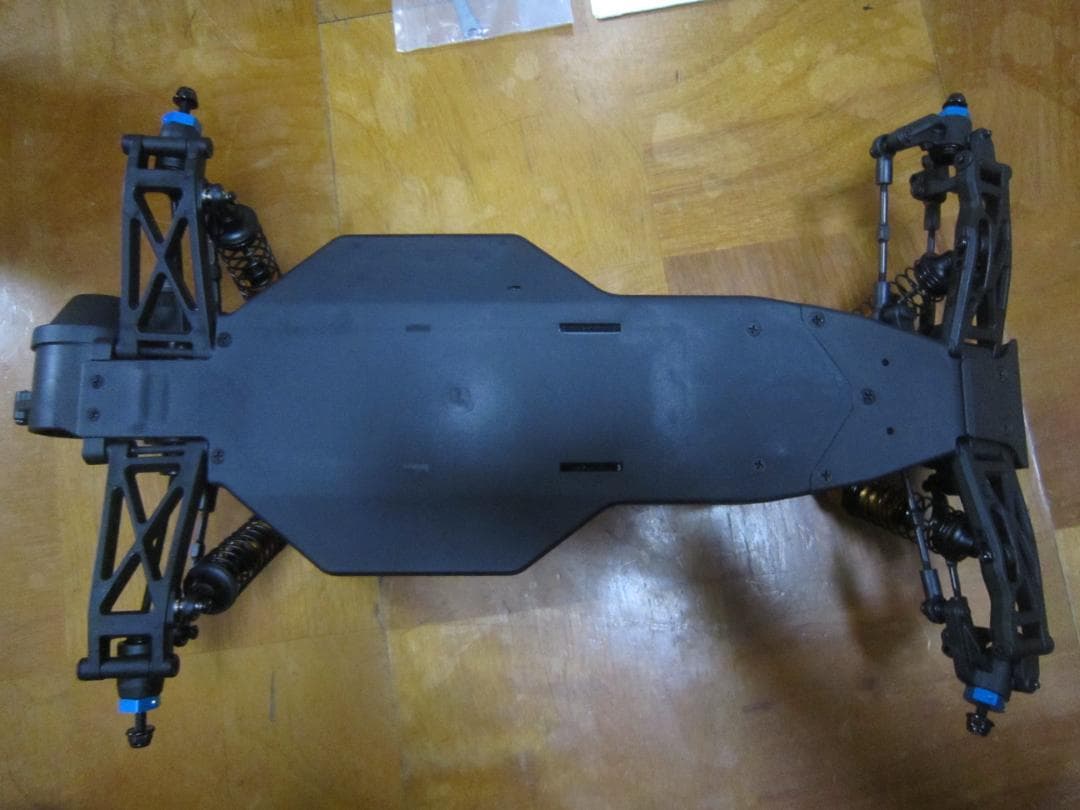 ヴォル1/10 新品 G-FORCE ジェノバ 47410円 送料別の品