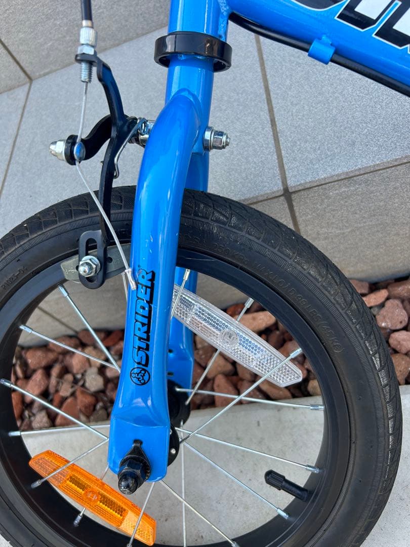 ストライダー　14インチ ブルー