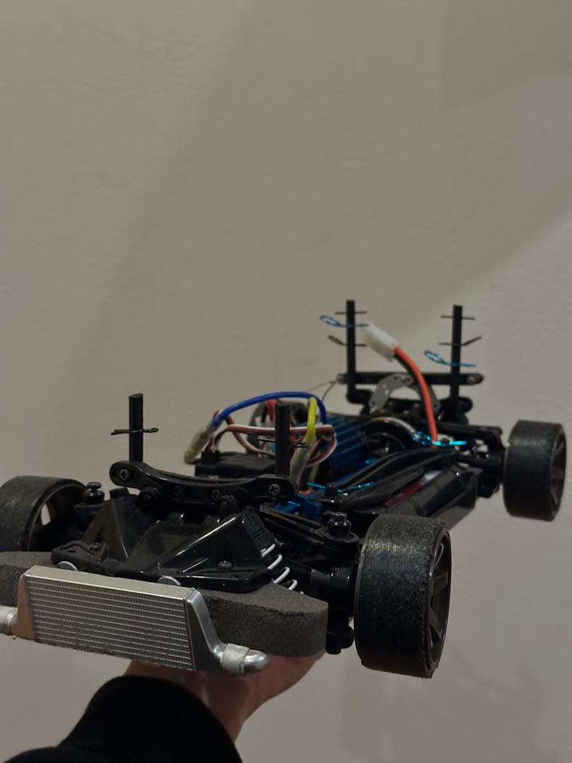 タミヤ　TT-02 セット　R32 GTR