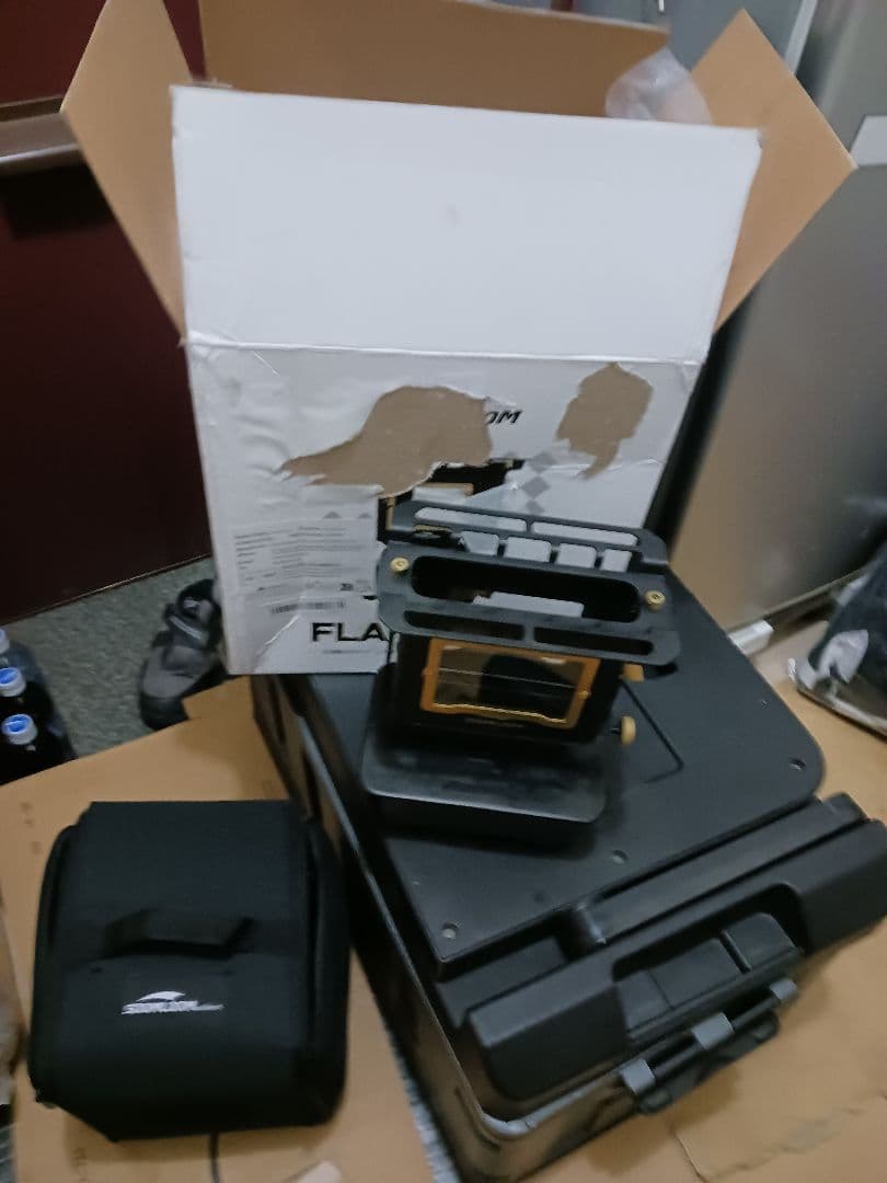 SOOMLOOM アイロンストーブ 黒/金 透明窓付き