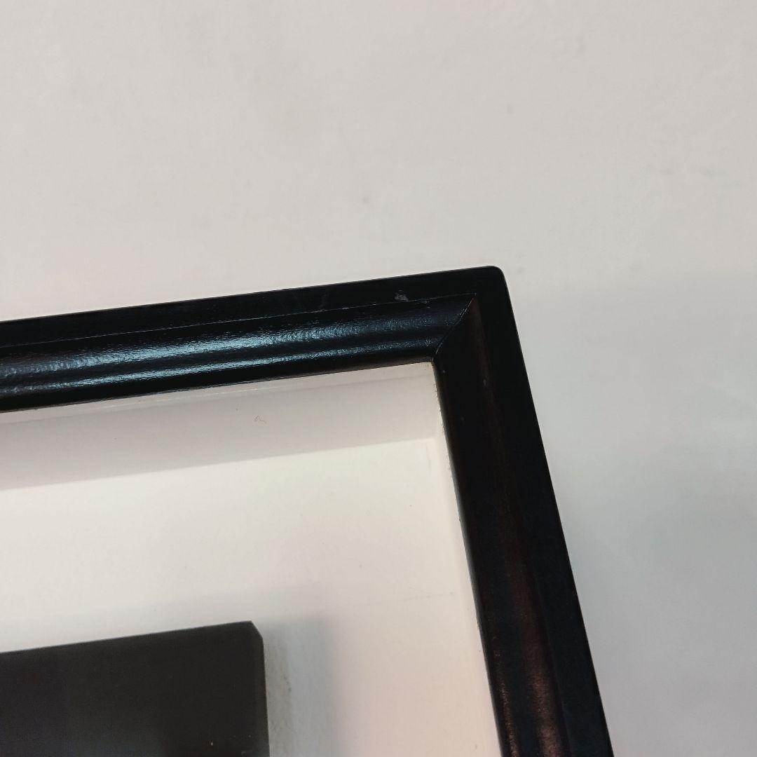 北川健次『計測されるモランディの白い文字Ⅱ』　立体作品 ミクストメディア