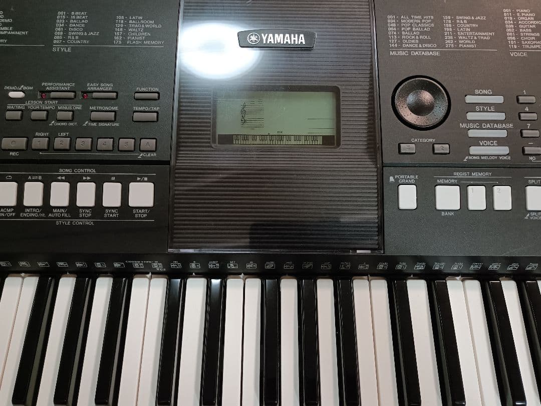 Yamaha PSR-E423 ポータブルキーボード 61鍵盤 黒 ジャンク