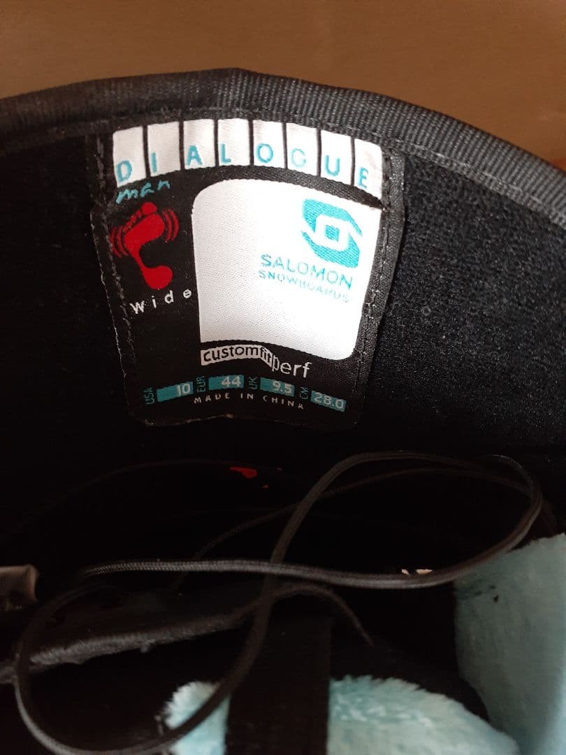 custom fit スノーボードブーツ 男性用　SALOMON wide