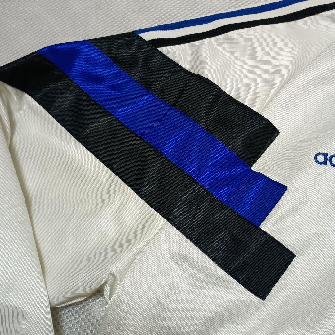 アディダス　デサント　ウィンドブレーカー　ガンバ大阪モデル厚手